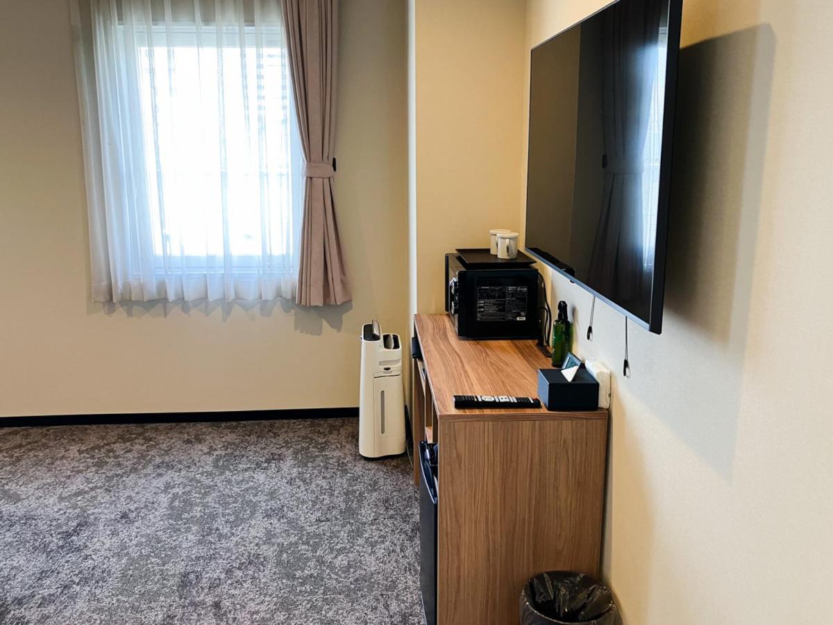 Hotel Livemax Budget Hiratsuka Ekimae Exterior foto